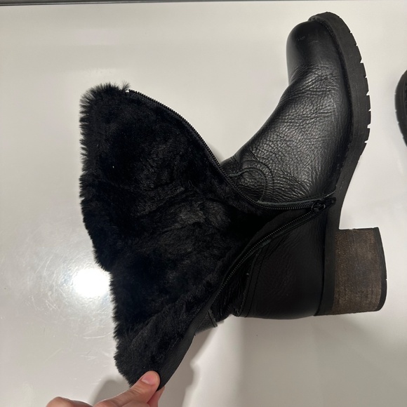 Yokono Black Leather boots with fur, made in Spain, Women’s size 8 (38) - Picture 9 of 11